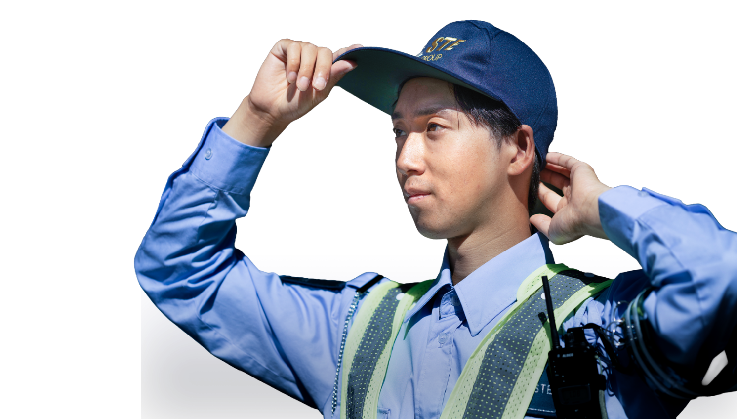 施設警備を行うスタッフ